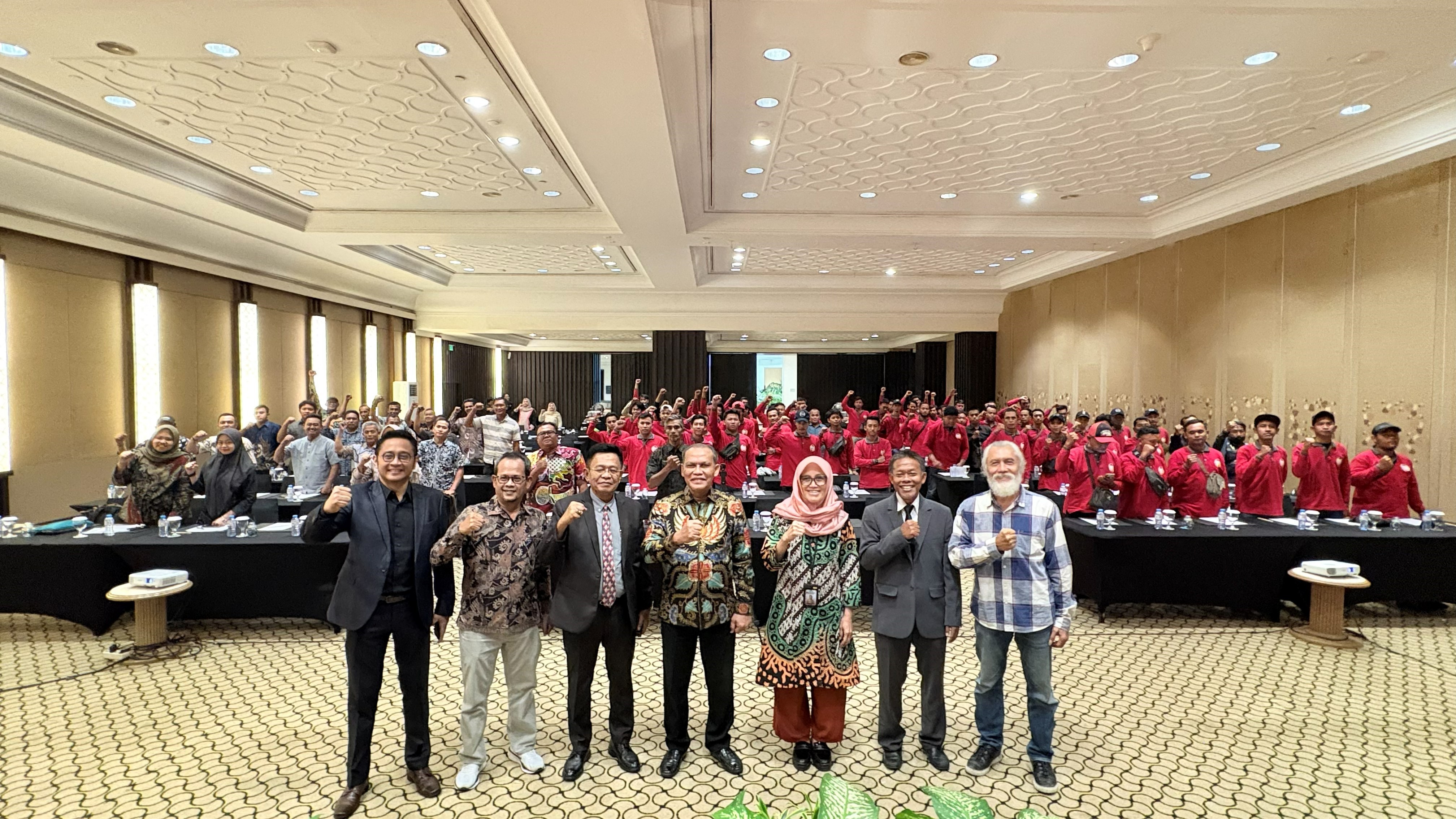 Tingkatkan Pekerjaan Pengaspalan Jalan, DPUTR Gresik Melakukan Bimbingan Teknis Terhadap Tim URC